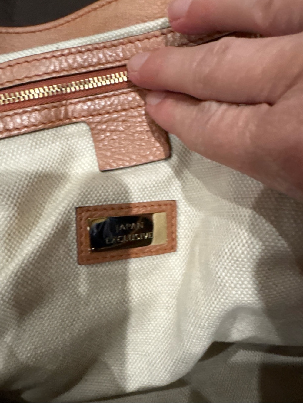 Authentic Gucci Soho Leather Hobo - Picture 7 of 11